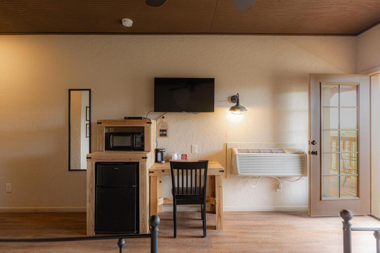 -Pet Friendly- Miners Cabin #6 - King Bed With Private Balcony Tombstone Exteriér fotografie