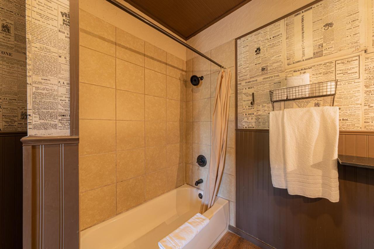 -Pet Friendly- Miners Cabin #6 - King Bed With Private Balcony Tombstone Exteriér fotografie