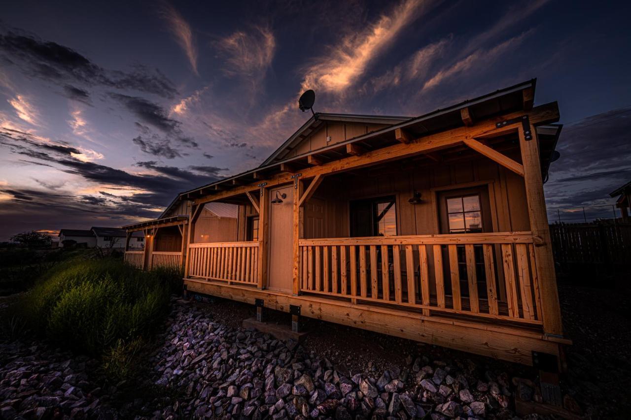 -Pet Friendly- Miners Cabin #6 - King Bed With Private Balcony Tombstone Exteriér fotografie