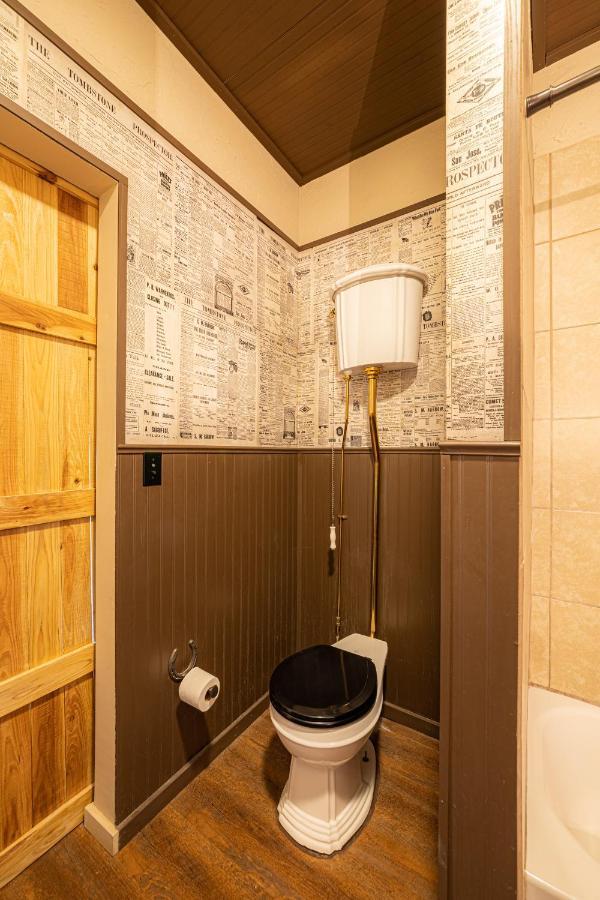 -Pet Friendly- Miners Cabin #6 - King Bed With Private Balcony Tombstone Exteriér fotografie