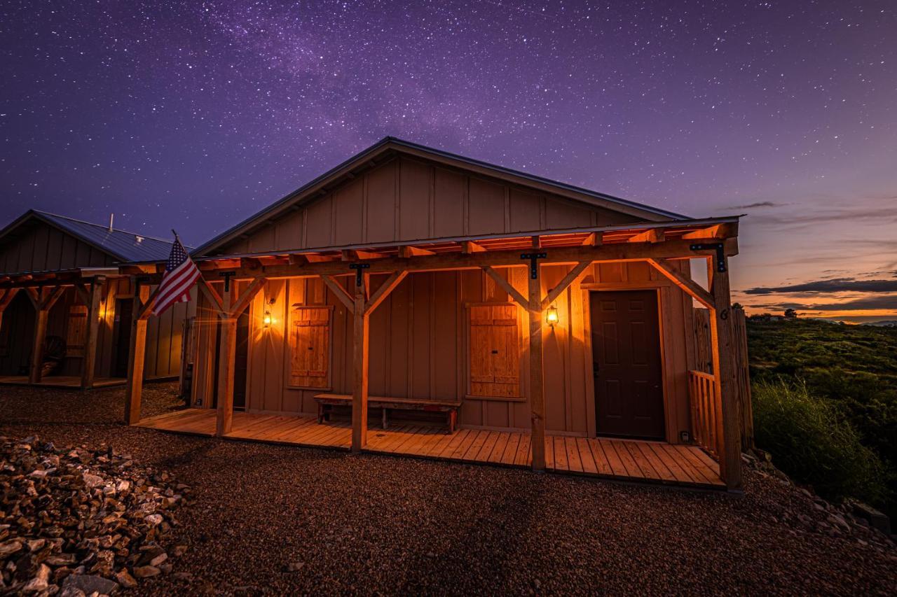 -Pet Friendly- Miners Cabin #6 - King Bed With Private Balcony Tombstone Exteriér fotografie