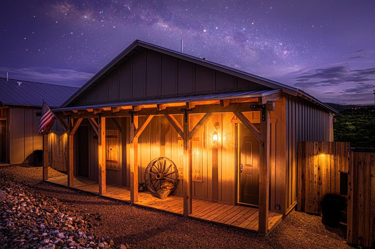 -Pet Friendly- Miners Cabin #6 - King Bed With Private Balcony Tombstone Exteriér fotografie
