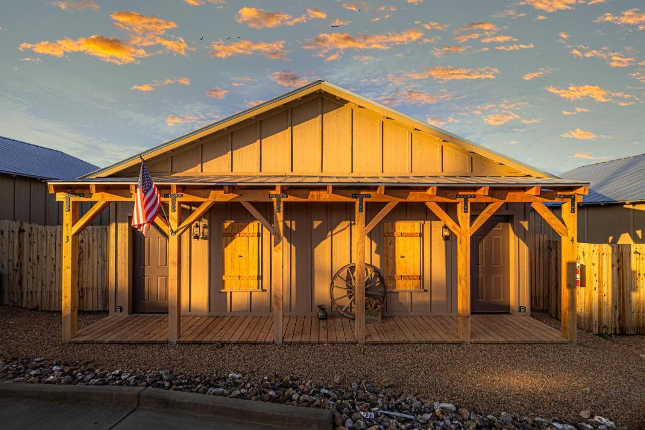-Pet Friendly- Miners Cabin #6 - King Bed With Private Balcony Tombstone Exteriér fotografie